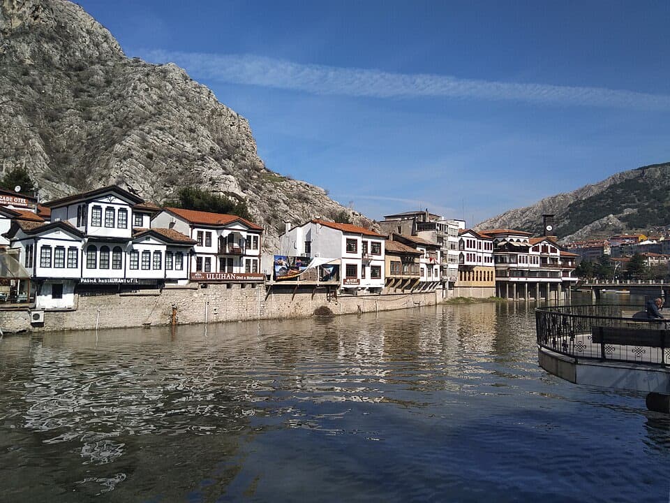 Amasya Yalıboyu Evleri
