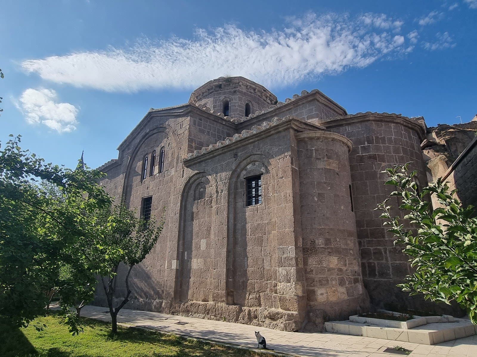 Güzelyurt Manastır Vadisi