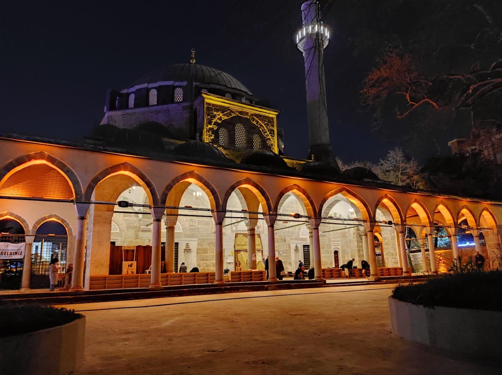 Yeni Cuma Cami