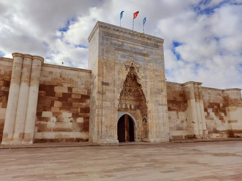 Sultanhanı Kervansarayı