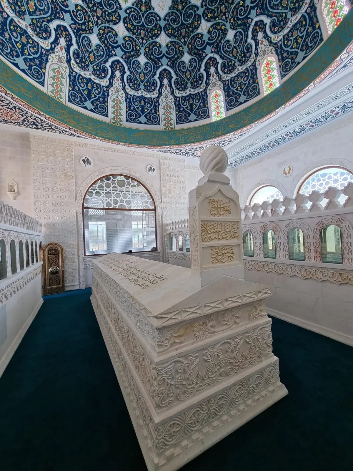 Hazreti Üzeyr Peygamber Türbesi