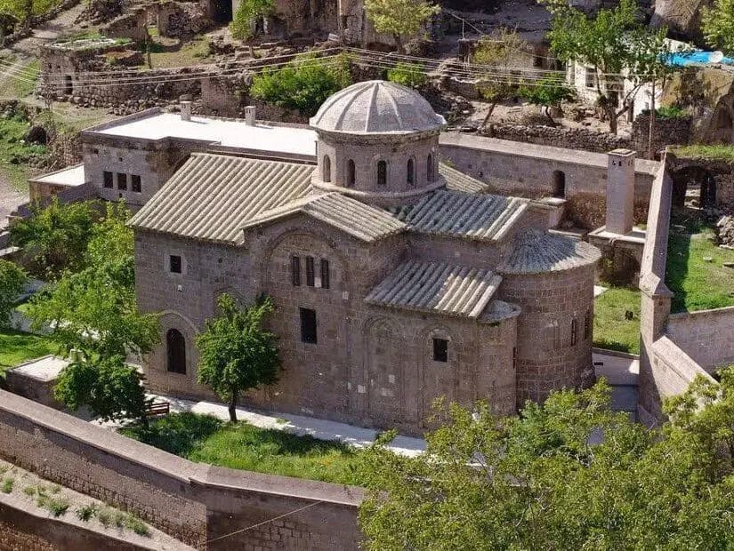 Kilise Cami — Aksaray gezilecek yerler