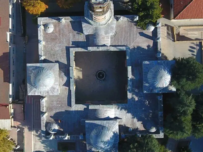 Medrese Parkı — Amasya gezilecek yerler
