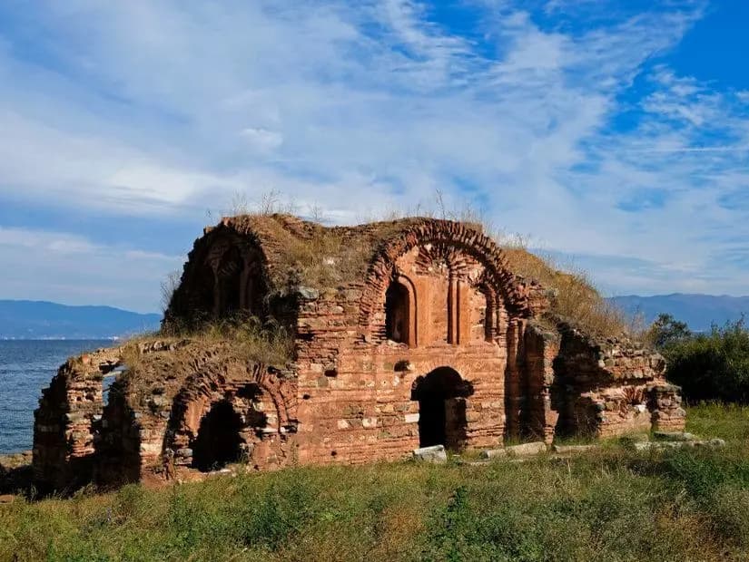 Kurşunlu Manastırı — Aydın gezilecek yerler