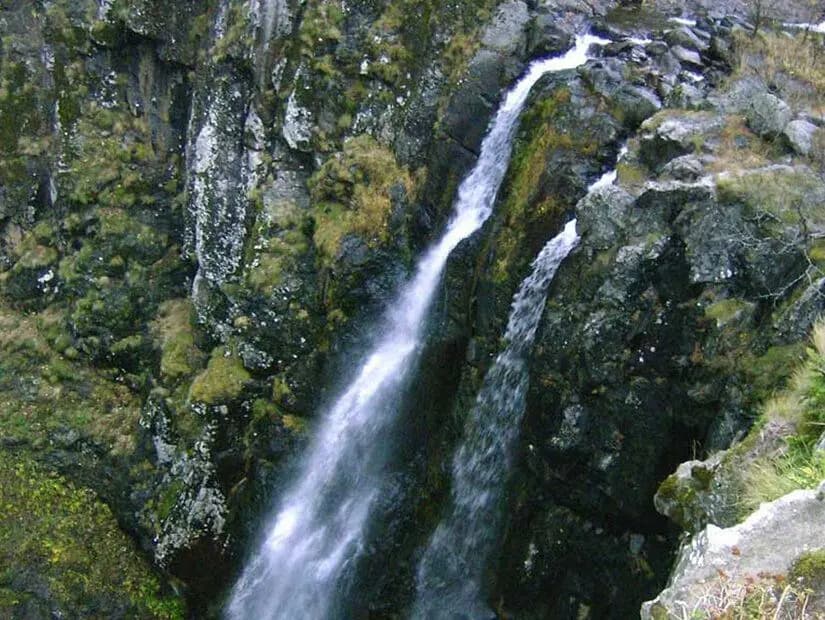 Suatan Şelalesi — Artvin gezilecek yerler
