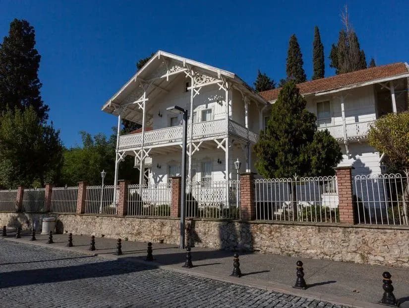 Osman Hamdi Bey Evi ve Müzesi — Kocaeli gezilecek yerler
