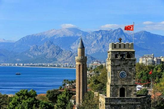 Antalya Saat Kulesi — Antalya gezilecek yerler