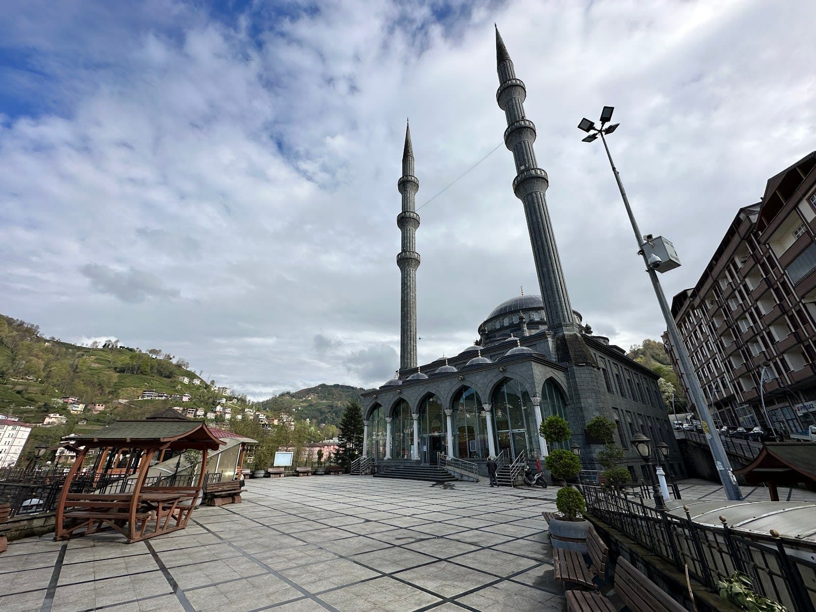 Güneysu Merkez Camii — Rize gezilecek yerler