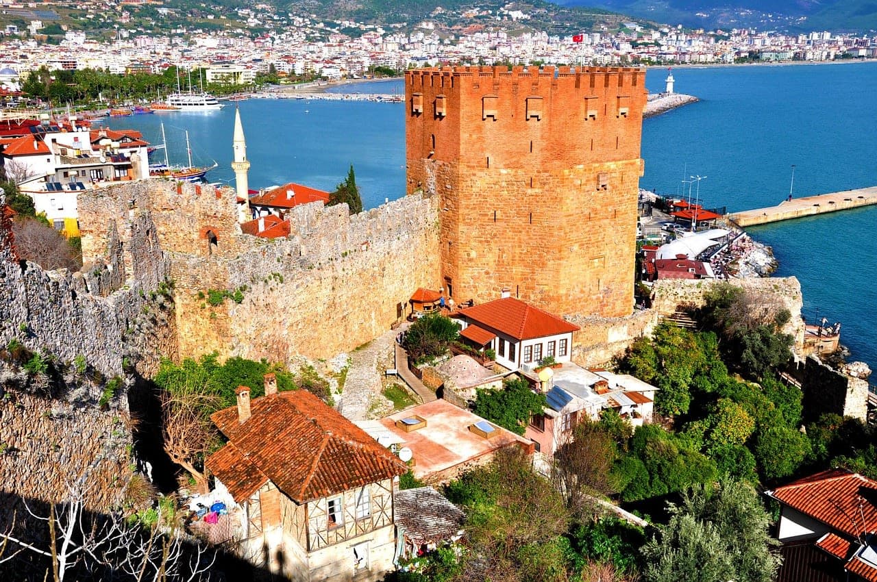 Kızılkule — Antalya gezilecek yerler
