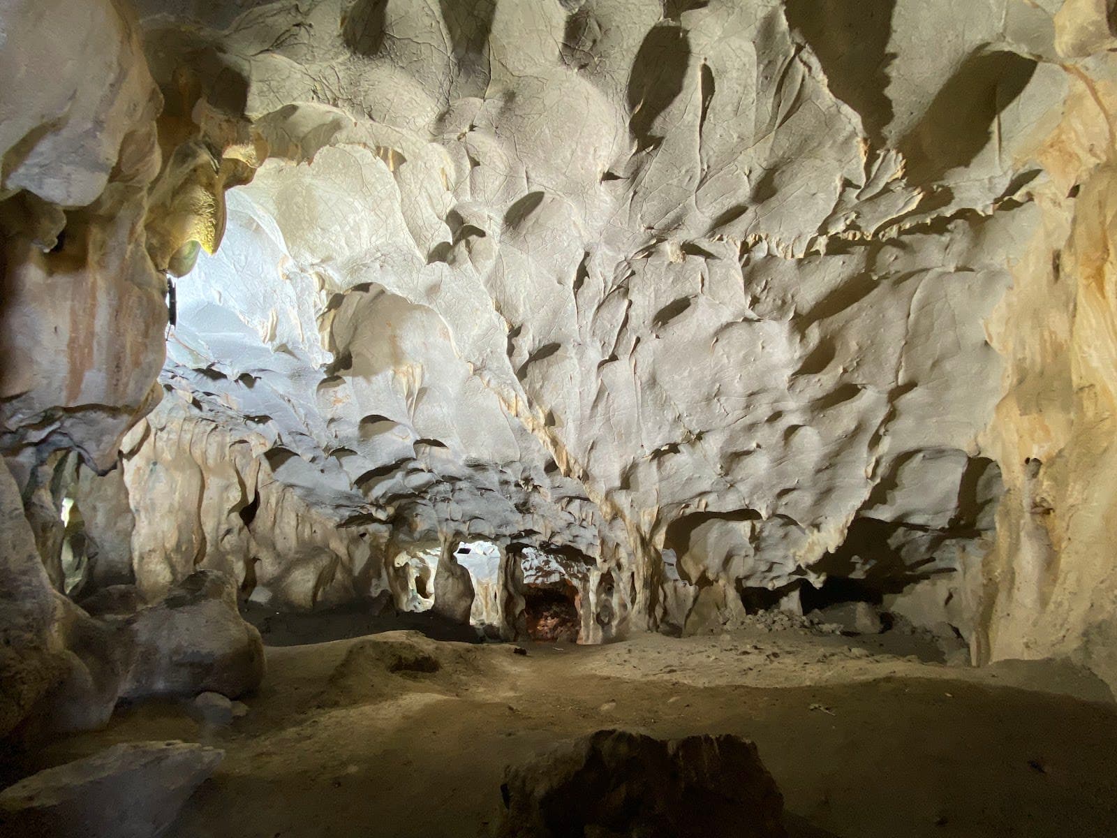 Karain Mağarası — Antalya gezilecek yerler