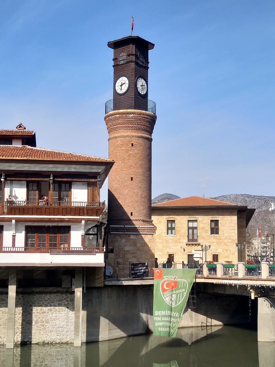 Amasya Saat Kulesi — Amasya gezilecek yerler