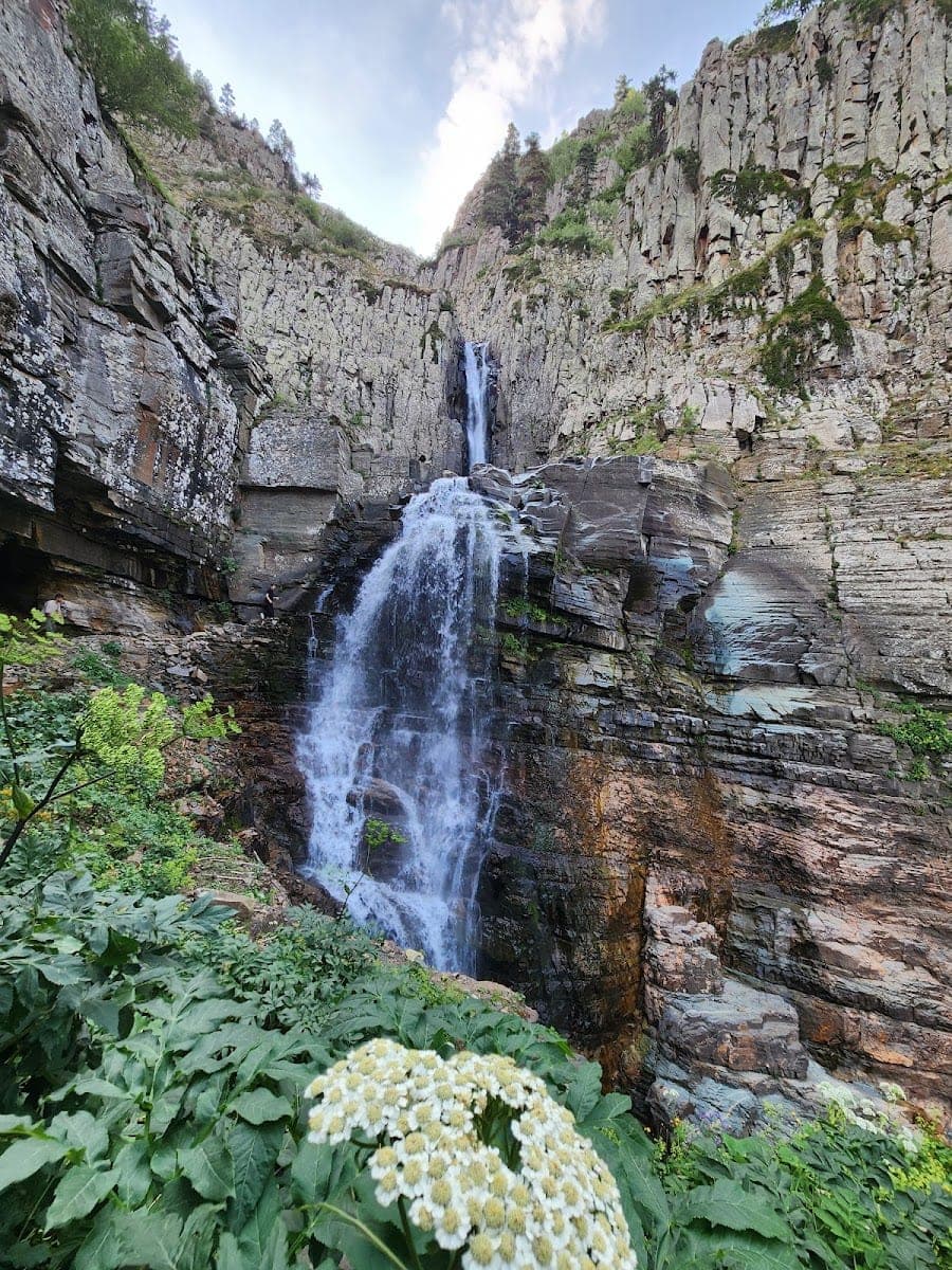 Bazgiret Şelalesi — Artvin gezilecek yerler