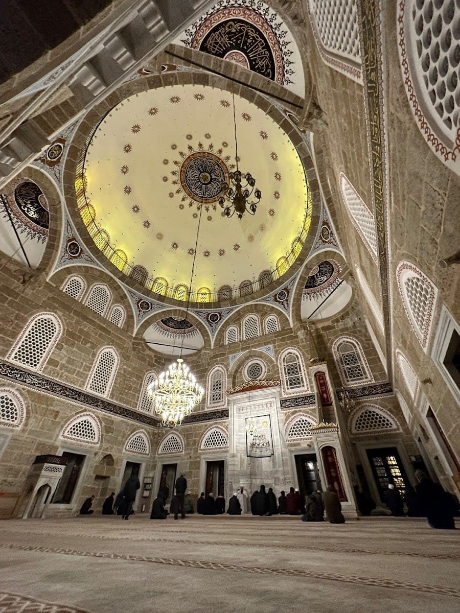 Yeni Cuma Cami — Kocaeli gezilecek yerler