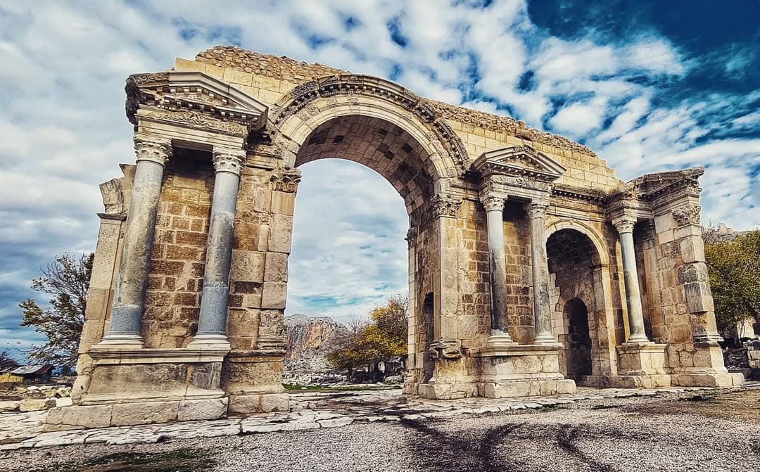 Anavarza Ören Yeri — Adana gezilecek yerler