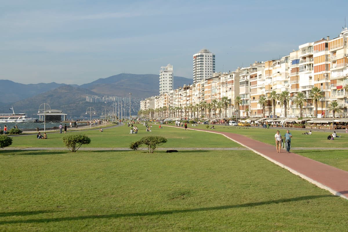 Kordon Alsancak İzmir — İzmir doğa ve parklar