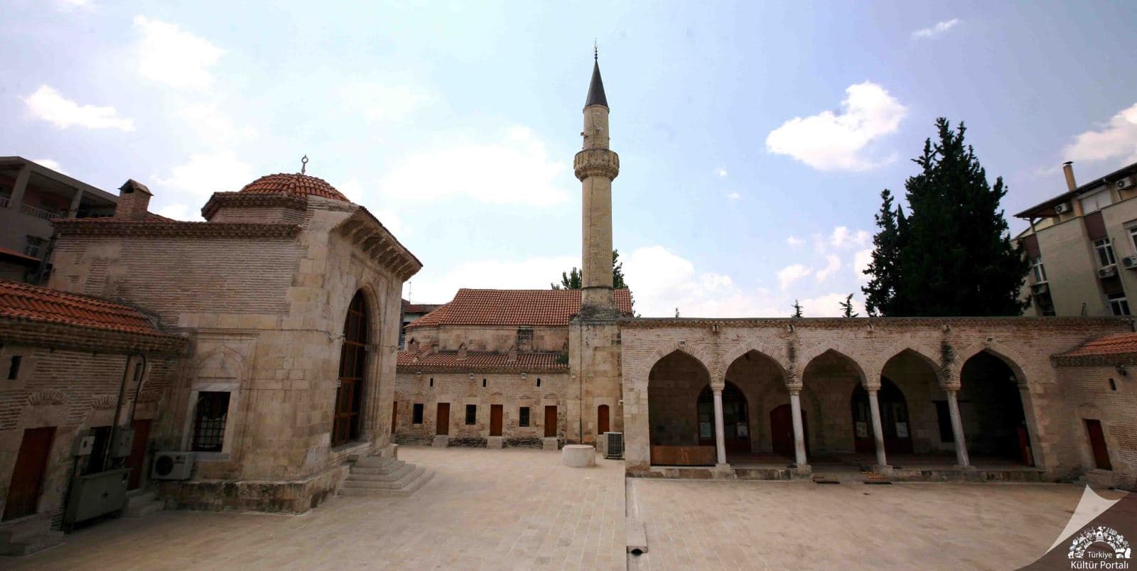 Yağ Camii — Adana gezilecek yerler